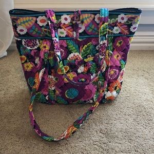 Vera Bradley large tote in the pattern Va Va Bloom